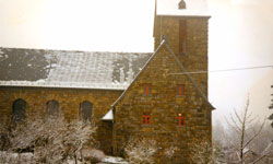 mucher-kirche_seitenansicht_a-fca4dc6c.jpg