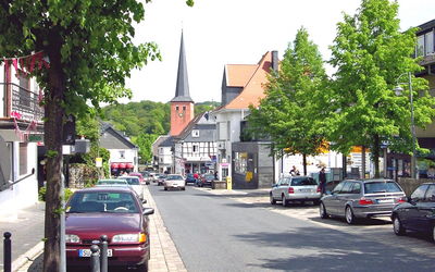 Hauptstraße in Much