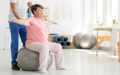 Gesundheitsinformationen, um Angebote der Gesundheitsversorgung zu verstehen.